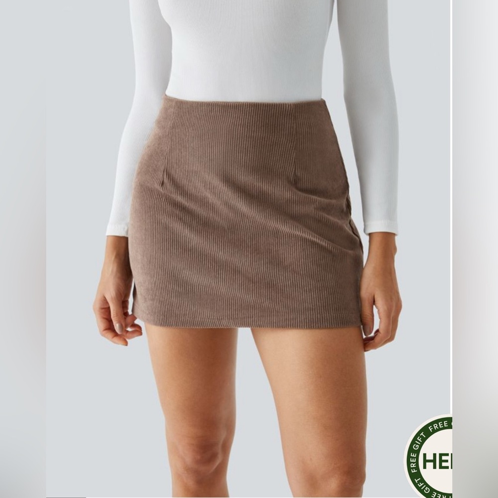 NWT Halara Coca Brown Corduroy Mini Skirt with BuiltIn Shorts